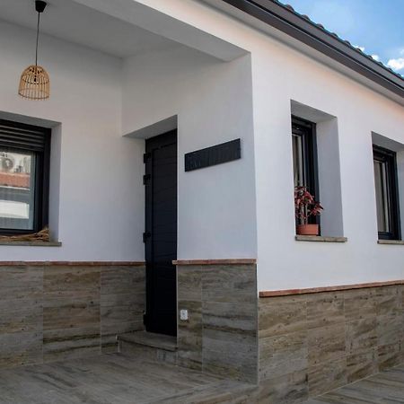 Apartamentos Rurales Helechosa, Las Tres Penas ภายนอก รูปภาพ