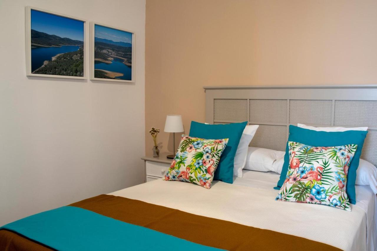 Apartamentos Rurales Helechosa, Las Tres Penas ภายนอก รูปภาพ