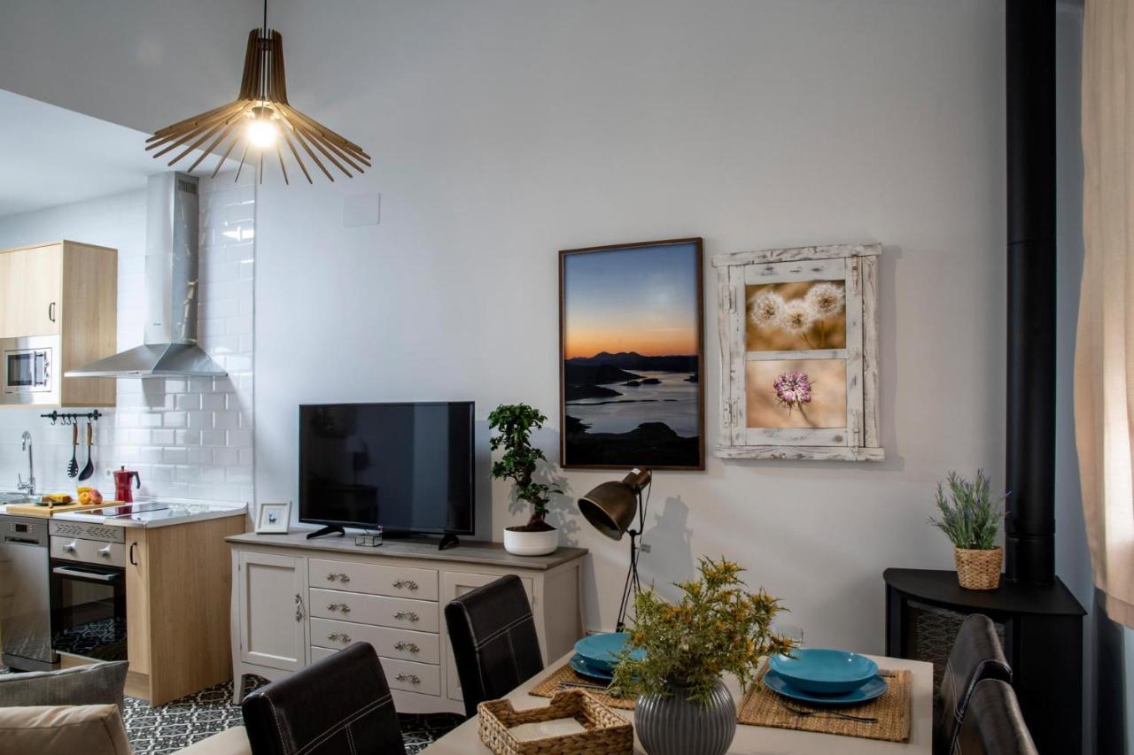 Apartamentos Rurales Helechosa, Las Tres Penas ภายนอก รูปภาพ