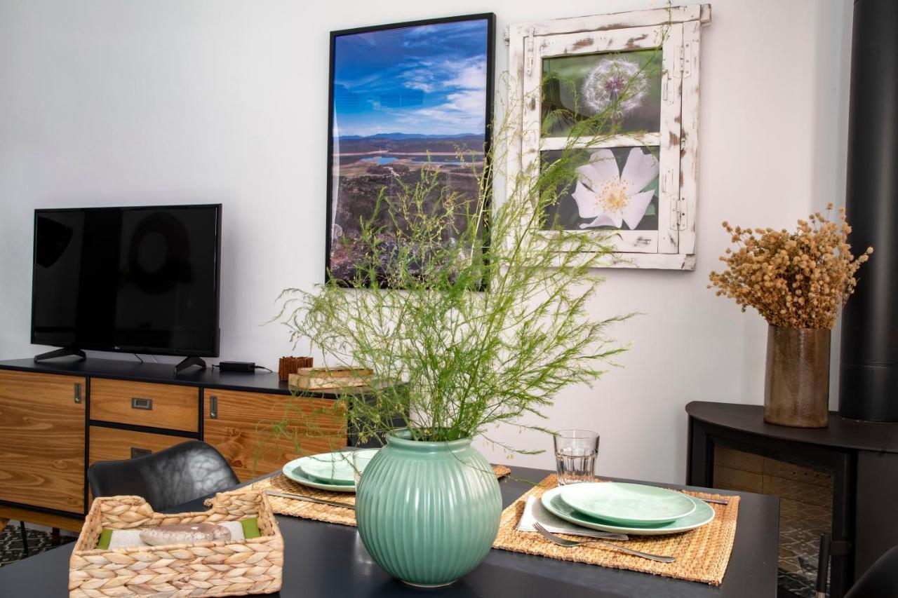 Apartamentos Rurales Helechosa, Las Tres Penas ภายนอก รูปภาพ